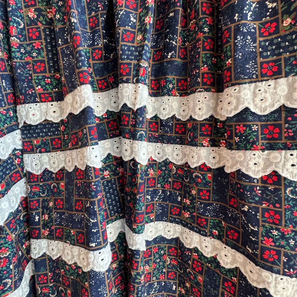 HUNTER BELL Jenkins Dress in Vintage Patchwork - Like New (XS) - Picture 12 of 15